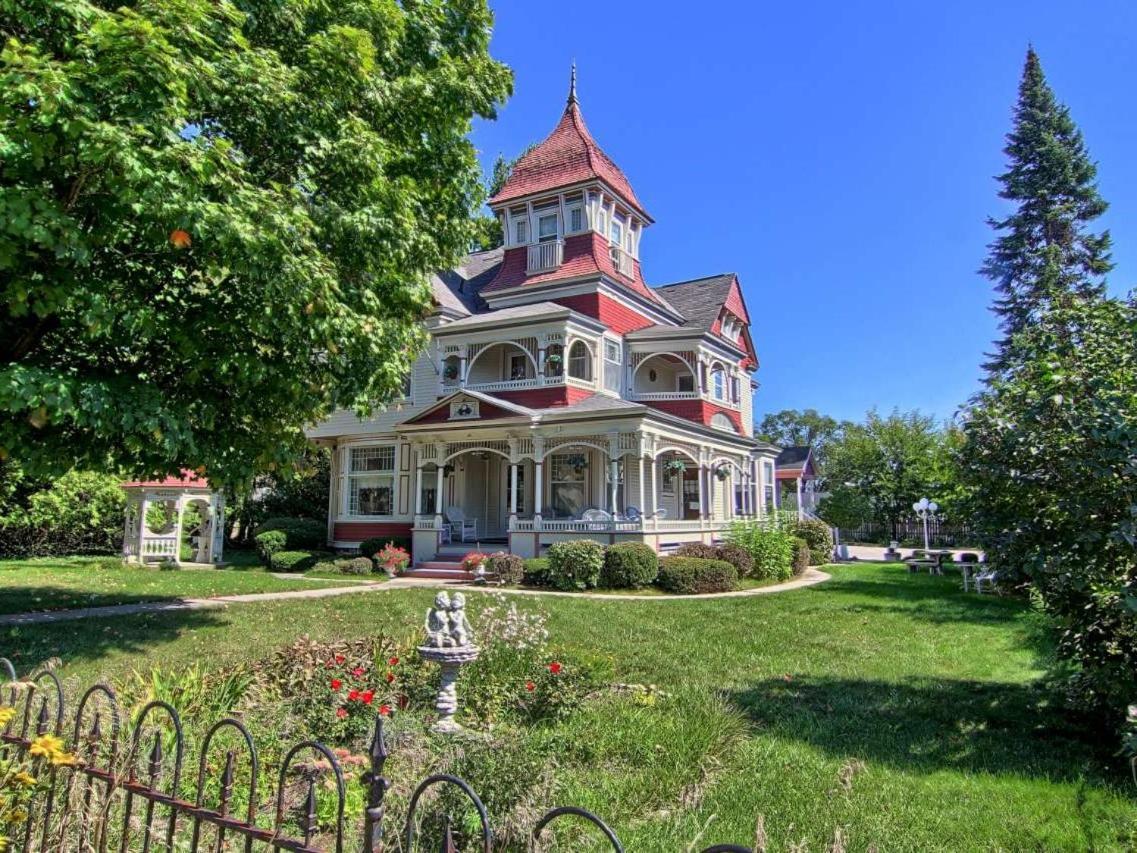 Grand Victorian B&B Inn Bellaire Екстериор снимка