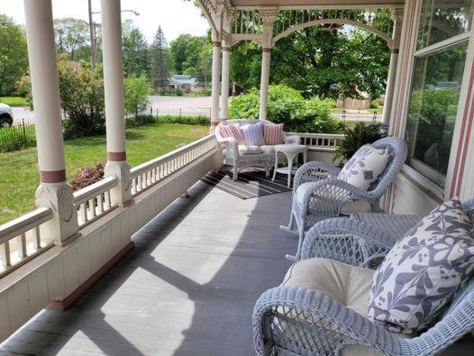 Grand Victorian B&B Inn Bellaire Екстериор снимка