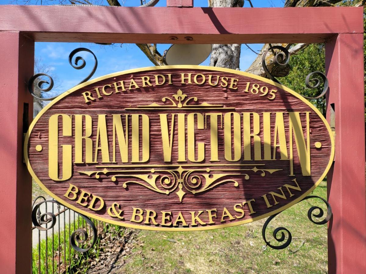 Grand Victorian B&B Inn Bellaire Екстериор снимка